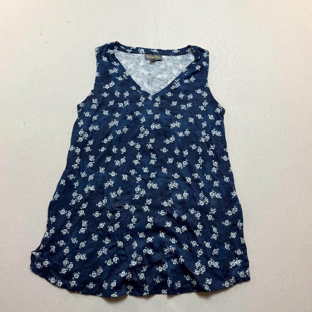 Style&Co Tank Top Women Extra Small Navy Blue Excellent Floral V-Neck Sleeveless